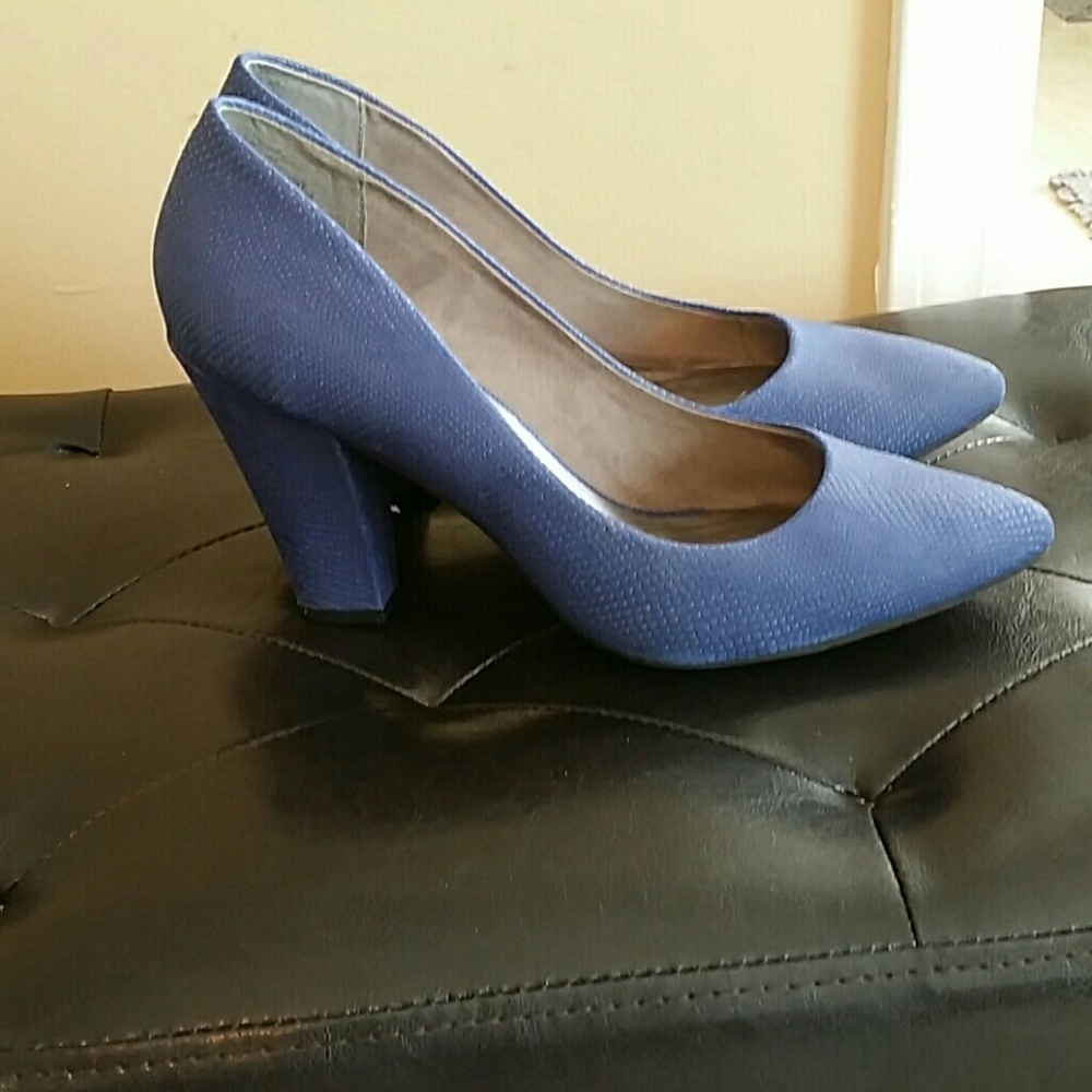 BC Blue heel
